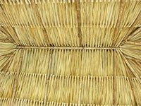 Плетение соломенной крыши
